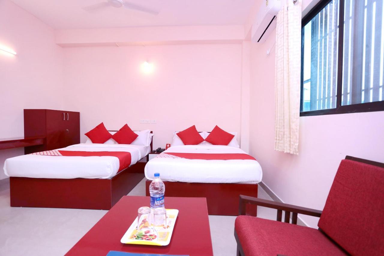 Hotel Oyo 13577 Tkr Metro Residency Kochi Exteriér fotografie